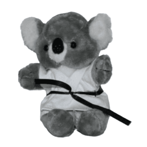 Knuffel Koala in Gi met zwarte Band